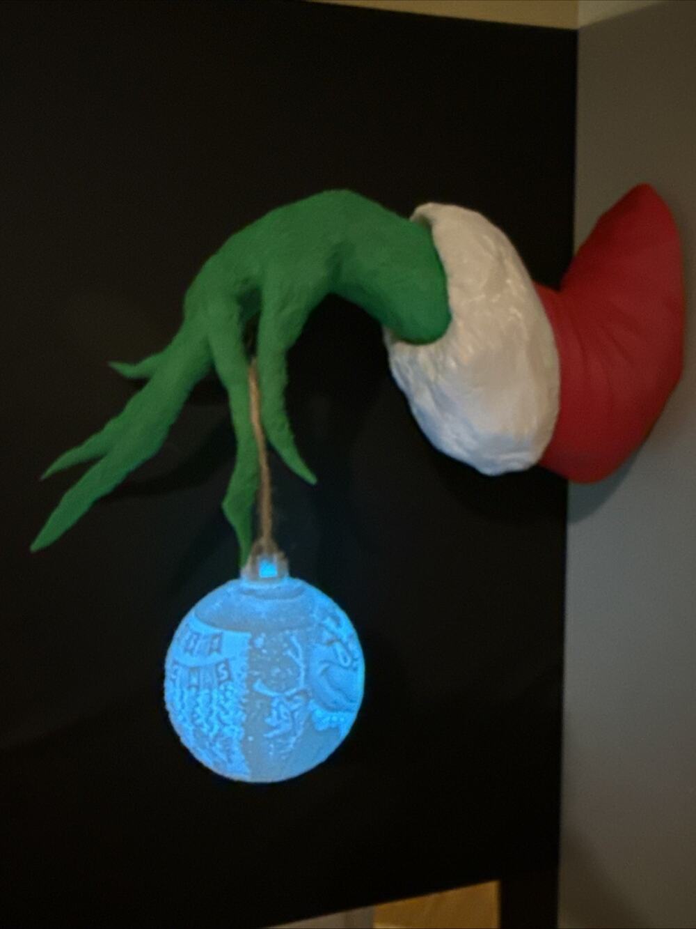 3D Printed Grinch Hand Ornament Hanger - Unique Christmas Wall Mount